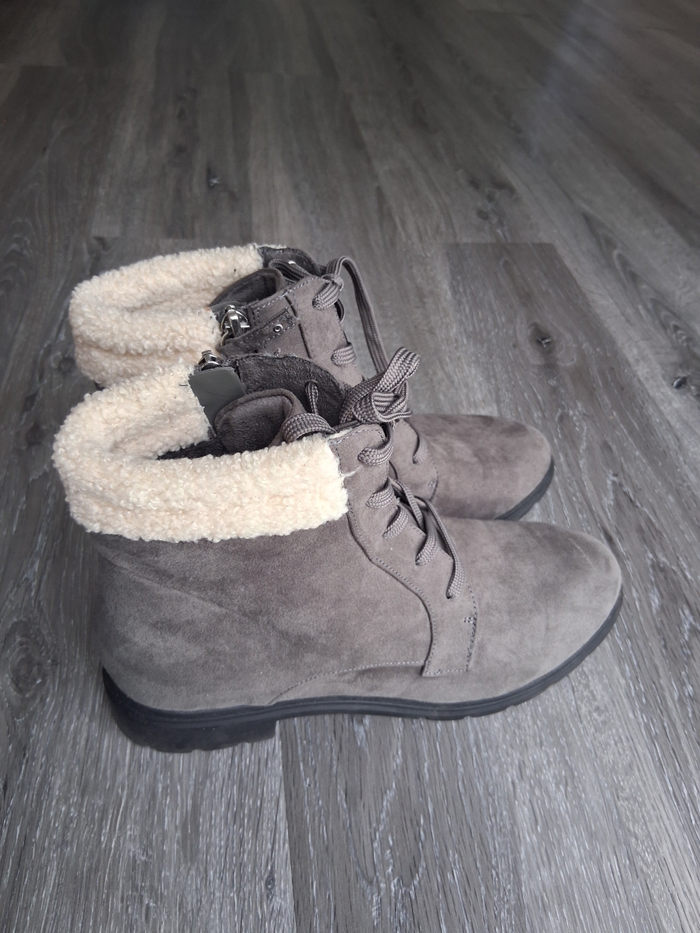 Dr. Scholl's Networking Gray Suede Ankle Conbat Boots Cream Sherpa Collar 8.5